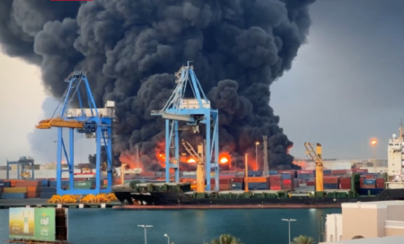 Sudanın Port Sudan şəhərində partlayışlar və yanğınlar baş verib