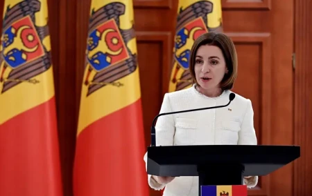 Sandu kinoşünas Dolinə və jurnalist Pianixa Moldova vətəndaşlığı verib