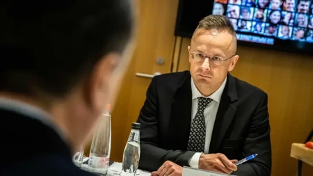 Siyarto: Rusiya və ABŞ-ın təması üçüncü dünya müharibəsini önləyə bilər