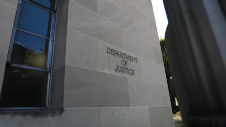 ABŞ Ədliyyə Nazirliyi: Epşteyn işi üzrə böyük münsiflər heyəti sənədləri açıqlansın