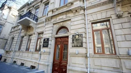 Aydın Hüseynovun qardaşı işdən çıxarıldı - Yerinə YAP rəsmisi gətirildi