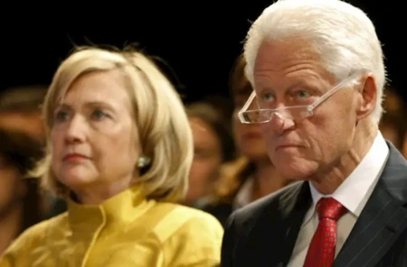 Klinton ailəsi Epşteyn istintaqında ifadə verir