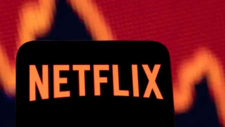 Netflix "Warner Bros" təklifindən geri çəkildi: