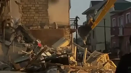 Keşlədə sökülən divarların arxasındakı cinayət(lər)...
