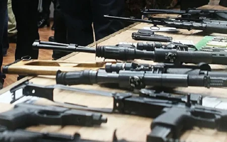 Polis yenə silah-sursat götürdü