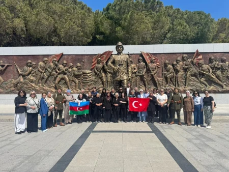 Şəhid  ailələri Türkiyənin Çanaqqala şəhərini ziyarət ediblər -