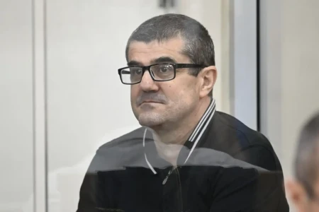 Separatçıların məhkəməsi prokurorların çıxışı ilə davam etdirilib