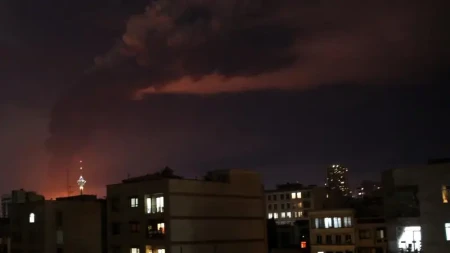 ABŞ İrandakı hərbi hədəflərə yeni hücum başlatdı