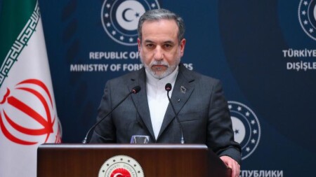 İran: ABŞ-ın “İqtisadi D-Day əməliyyatı” öz böhranını ört-basdır etmək cəhdidir