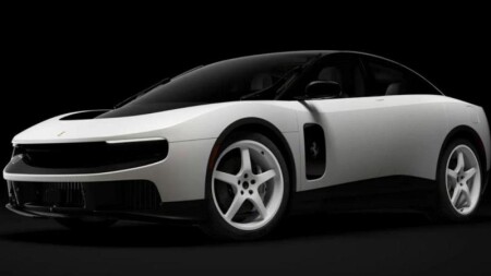 Ferrari-nin ilk elektrikli avtomobili hərracda 40 milyon dollara satıldı