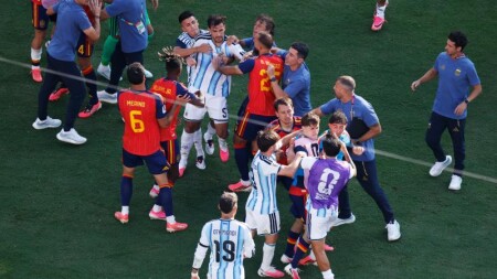 FIFA Dünya Kuboku finalından sonra futbolçulara ağır cəzalar verdi