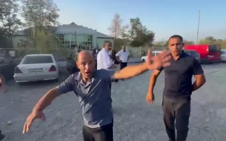 İTV əməkdaşlarının çəkiliş aparmasına mane oldular: