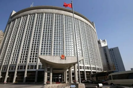 Çin XİN: ABŞ-ın Venesuela neftinə nəzarəti Pekinin maraqlarını nəzərə almalıdır