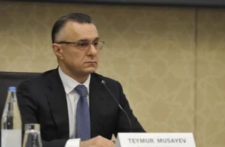 Şikayəti olan gedib sözünü nazirə deyə bilmir -