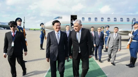 Laos Prezidenti Azərbaycana rəsmi səfərə gəlib