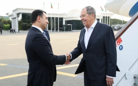 Lavrov da Bakıya gəlib